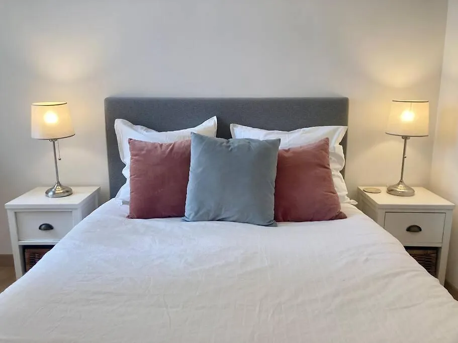 Appart. 100m², 4 Pieces, 2 Salle De Bains, Calme. Appartement